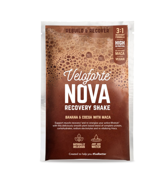 Veloforte Nova - napój regeneracyjny w proszku z białkiem i macą (banan-kakao) 67 g